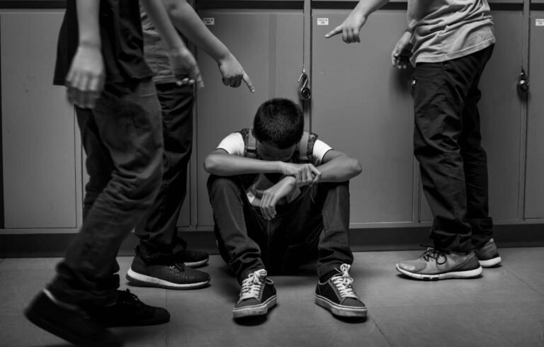 Bullying-in-secondary-school-scaled